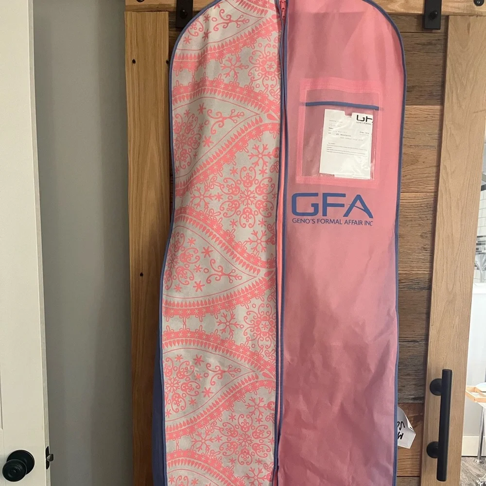 Prom dress - Picture 4 of 4